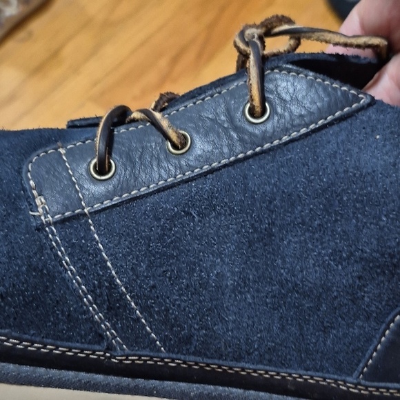 UGG Men\'s Sz. 12 Neumel Unlined Leather Chukka Boot In Dark Blue main image 9